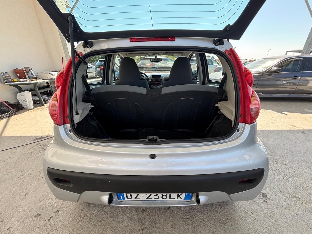 Peugeot 107 1.0 68CV 5p. Desir 55000km!