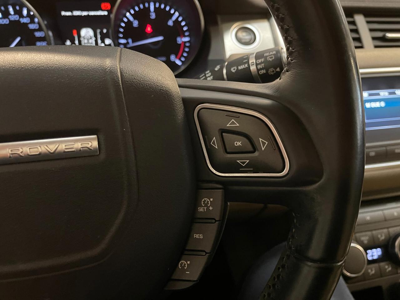 Land Rover Range Evoque Pure 2.2 td4 150cv c.manuale-LEGGI SOTTO