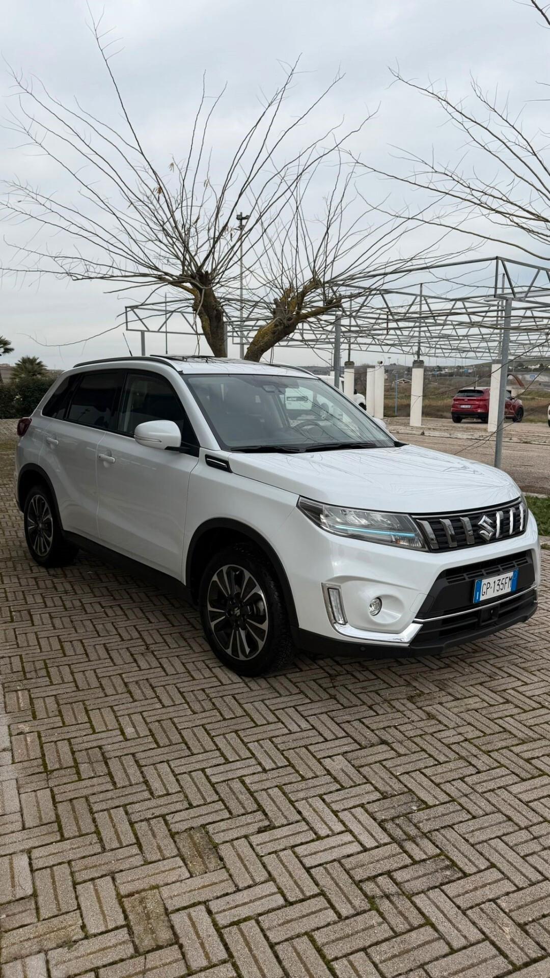 Suzuki Vitara 1.5 140V Hybrid A/T Starview