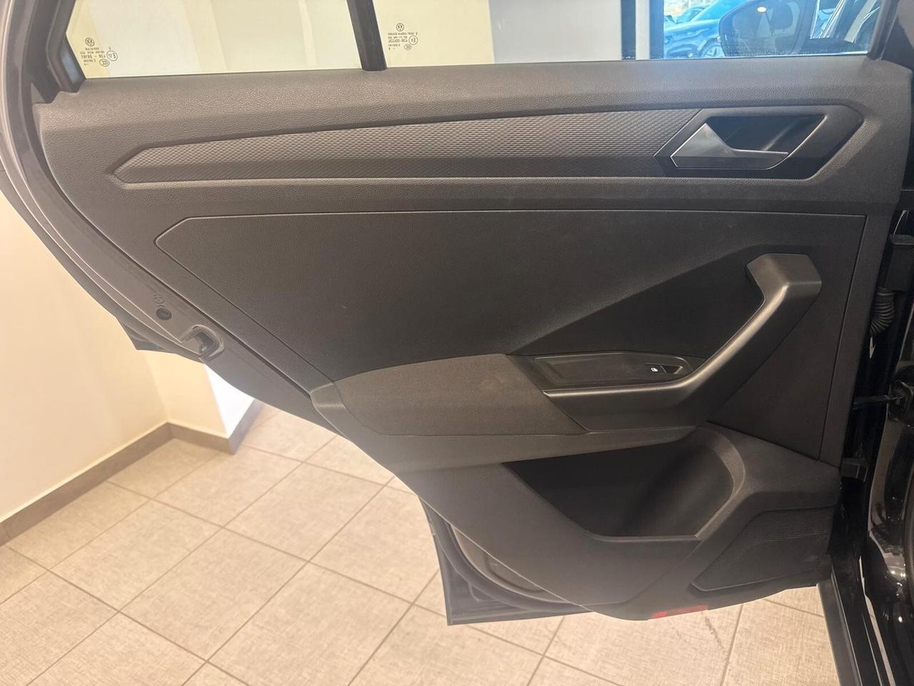 Volkswagen T-Roc 1.5 TSI DSG tetto solo 80000km