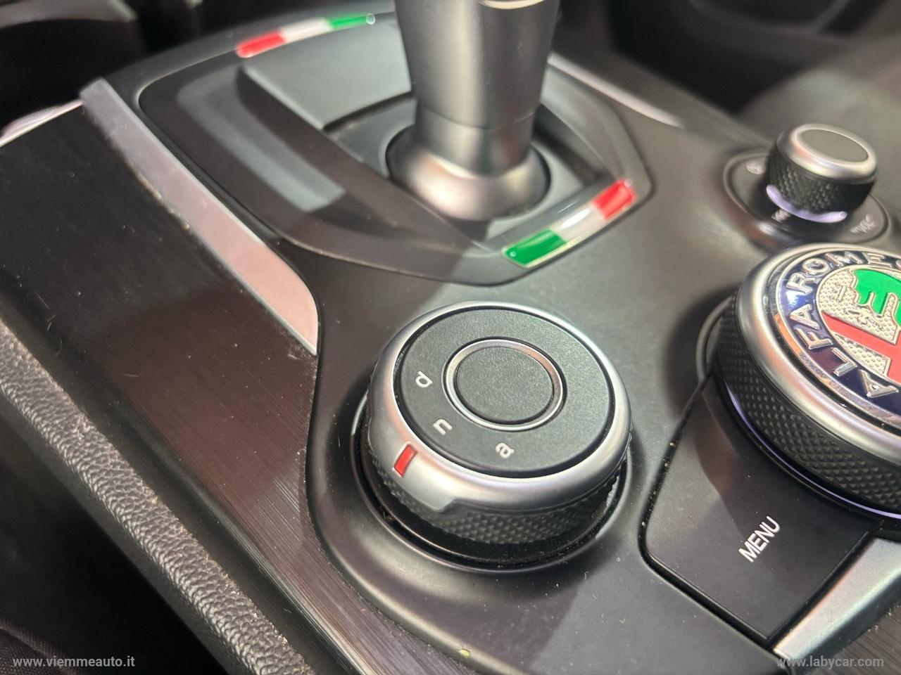 ALFA ROMEO Stelvio 2.2 T.diesel 180 CV AT8 Q4 Exec.