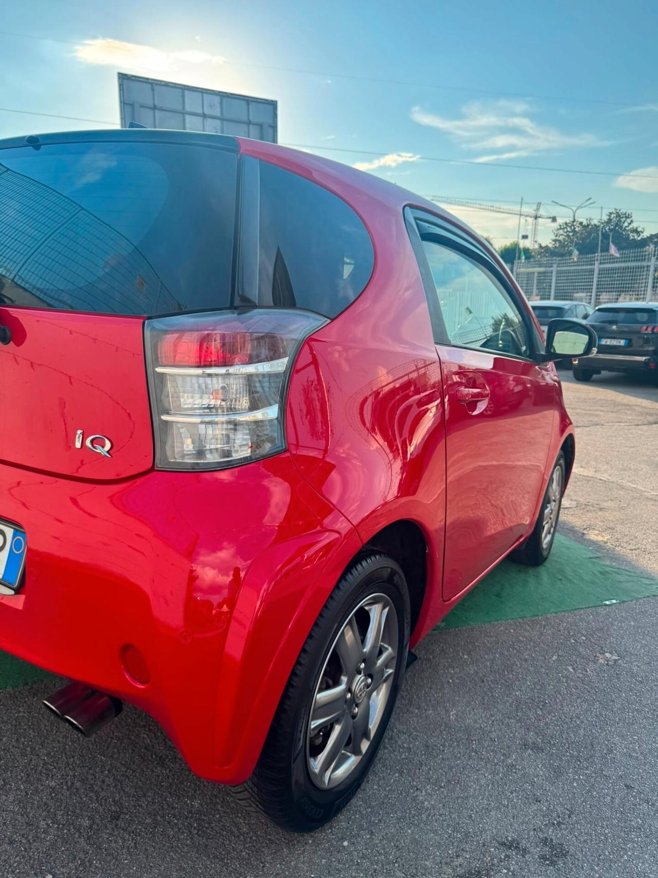 Toyota iQ 1.0 Sol