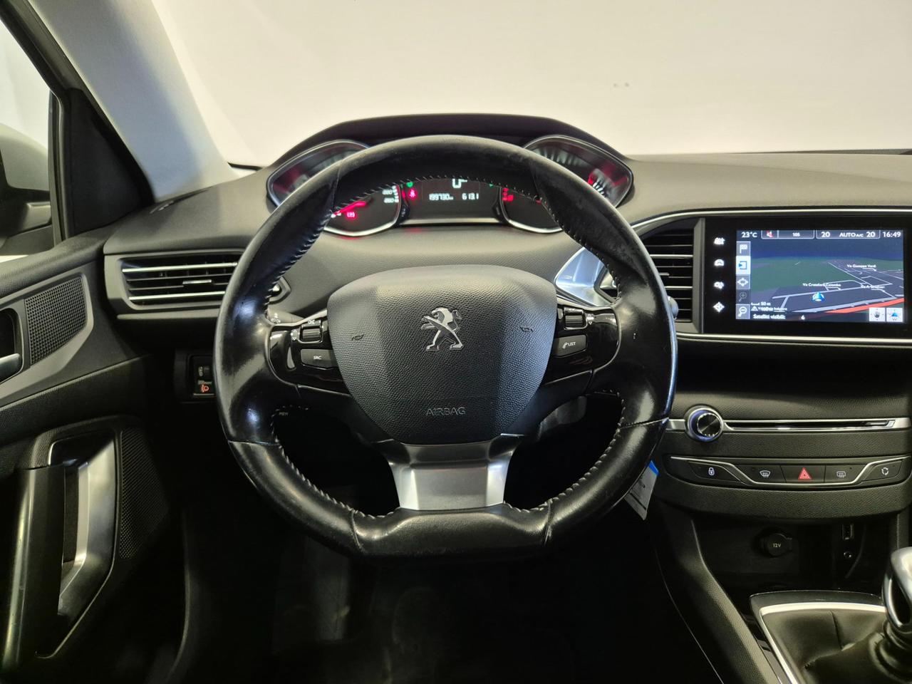 Peugeot 308 SW 1.6 bluehdi Active s&s 120cv - UNIPROPRIETARIO - NEOPATENTATI - Sens. Park - Clima