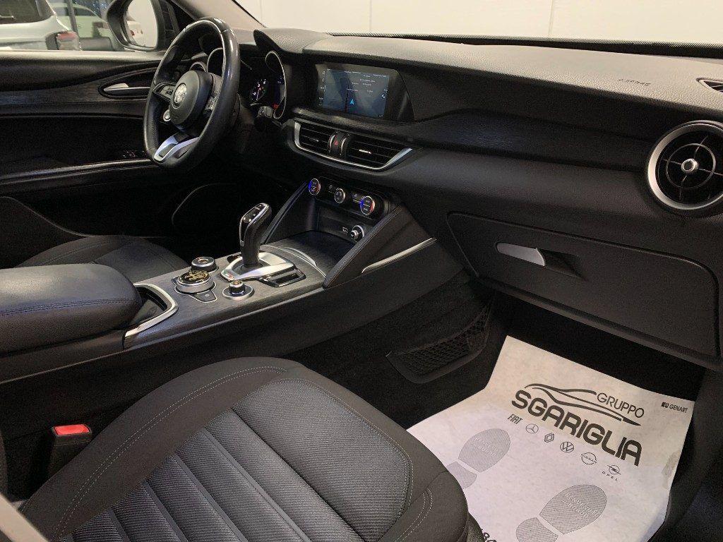 Alfa Romeo Stelvio 2.2 Diesel AT8 Sport-Tech Automatico
