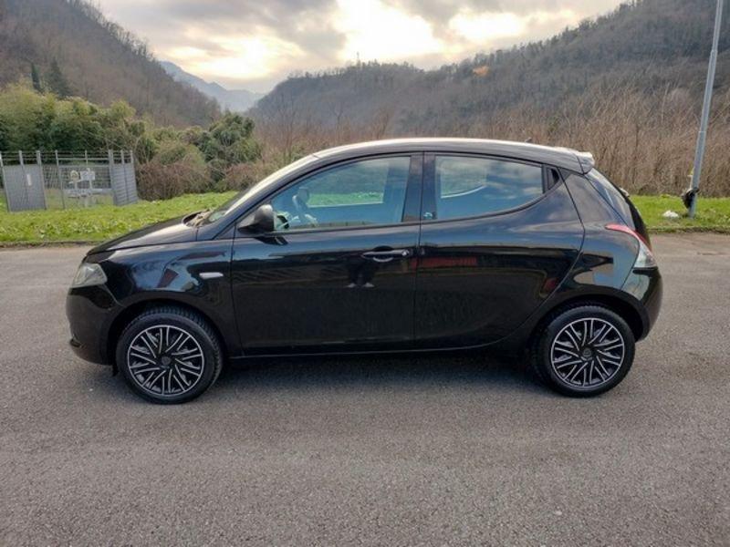 Lancia Ypsilon 1.2 69 CV 5 porte S&S Elefantino Blu