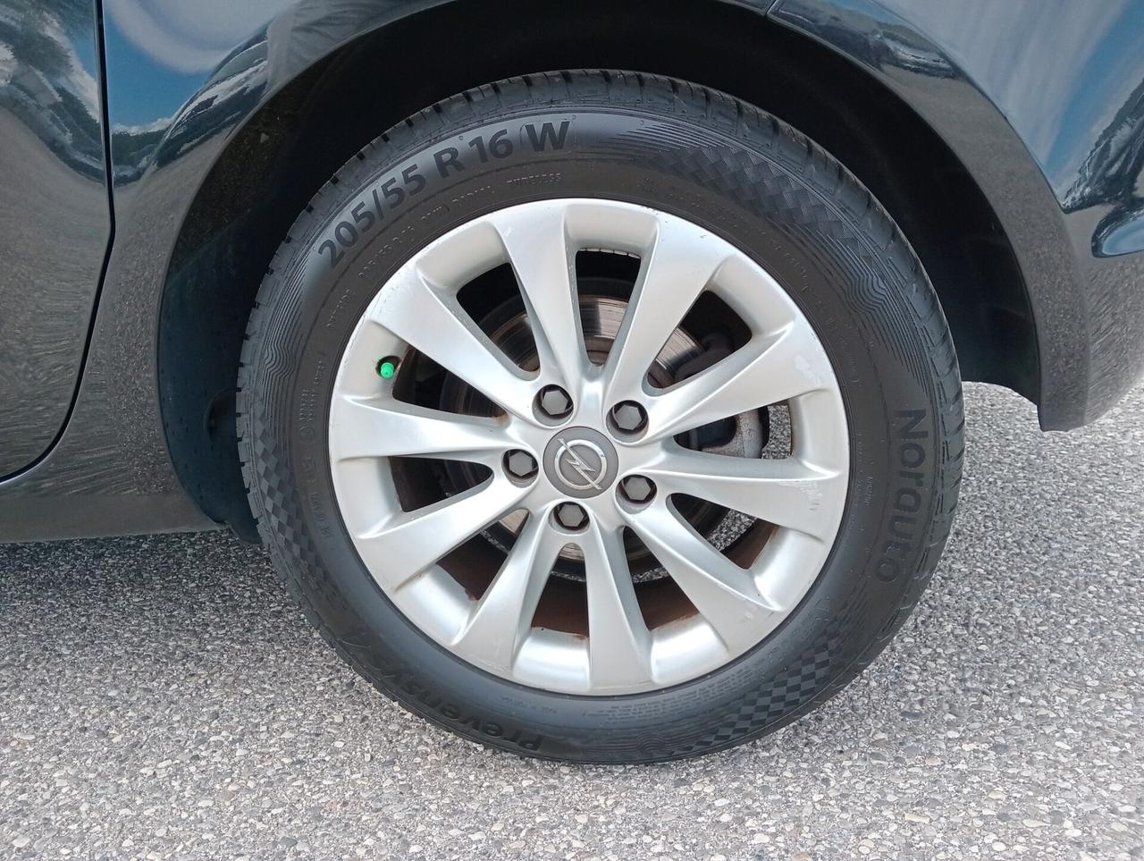 Opel Meriva 1.3CDTI 95CV ecoFLEX Cosmo OK NEOPATENTATI
