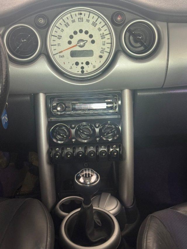 MINI Mini 1.6 16V Cooper