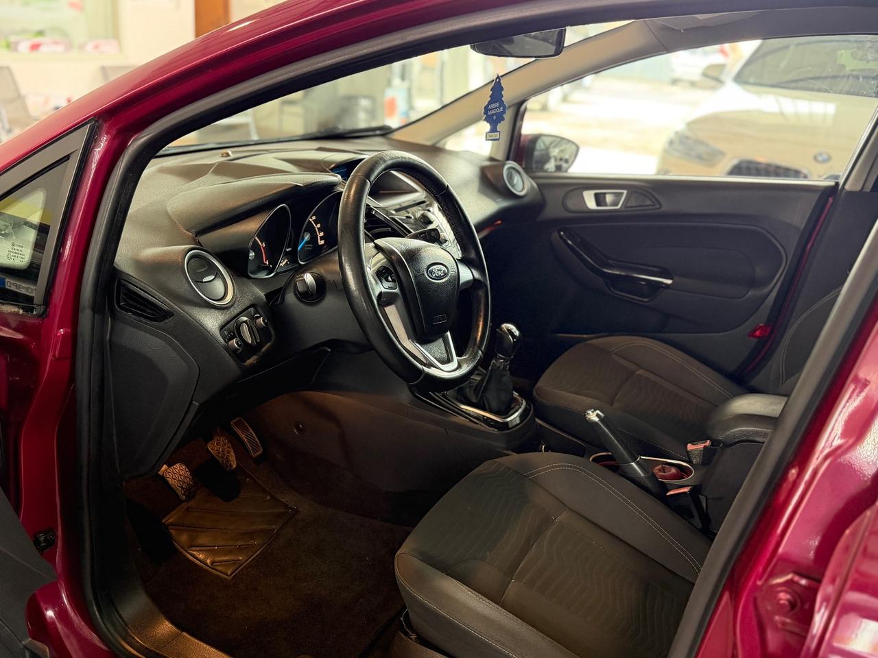 Ford Fiesta 1.5 TDCi 75CV 5 porte Titanium