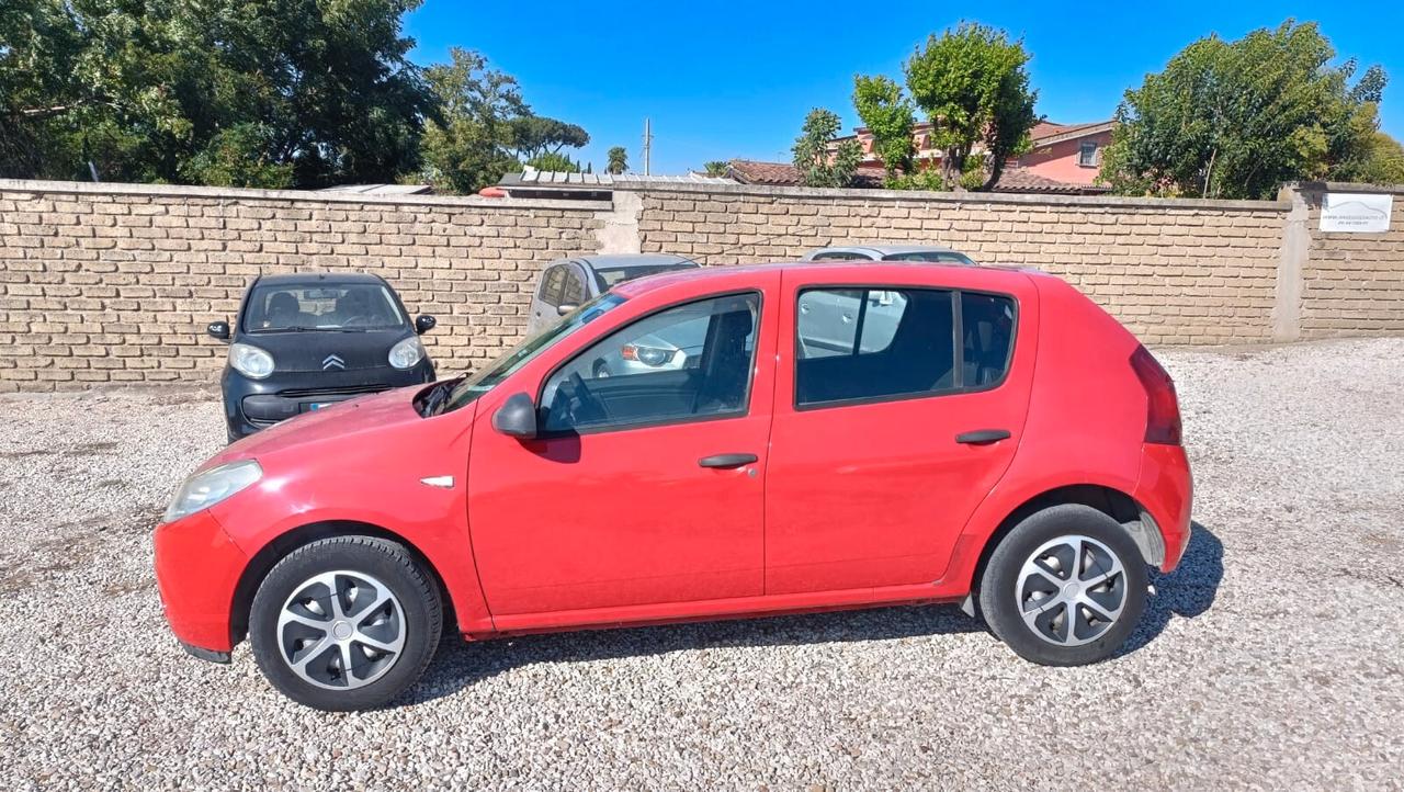 DACIA Sandero SI ZTL OK NEOPATENTATI G.P.L. SCADENZA 2030