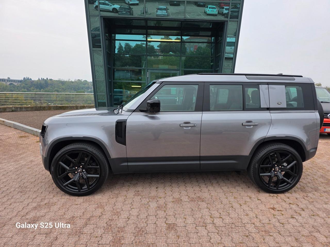 Defender 110 3.0D I6 200CV X-Dynamic iva esposta