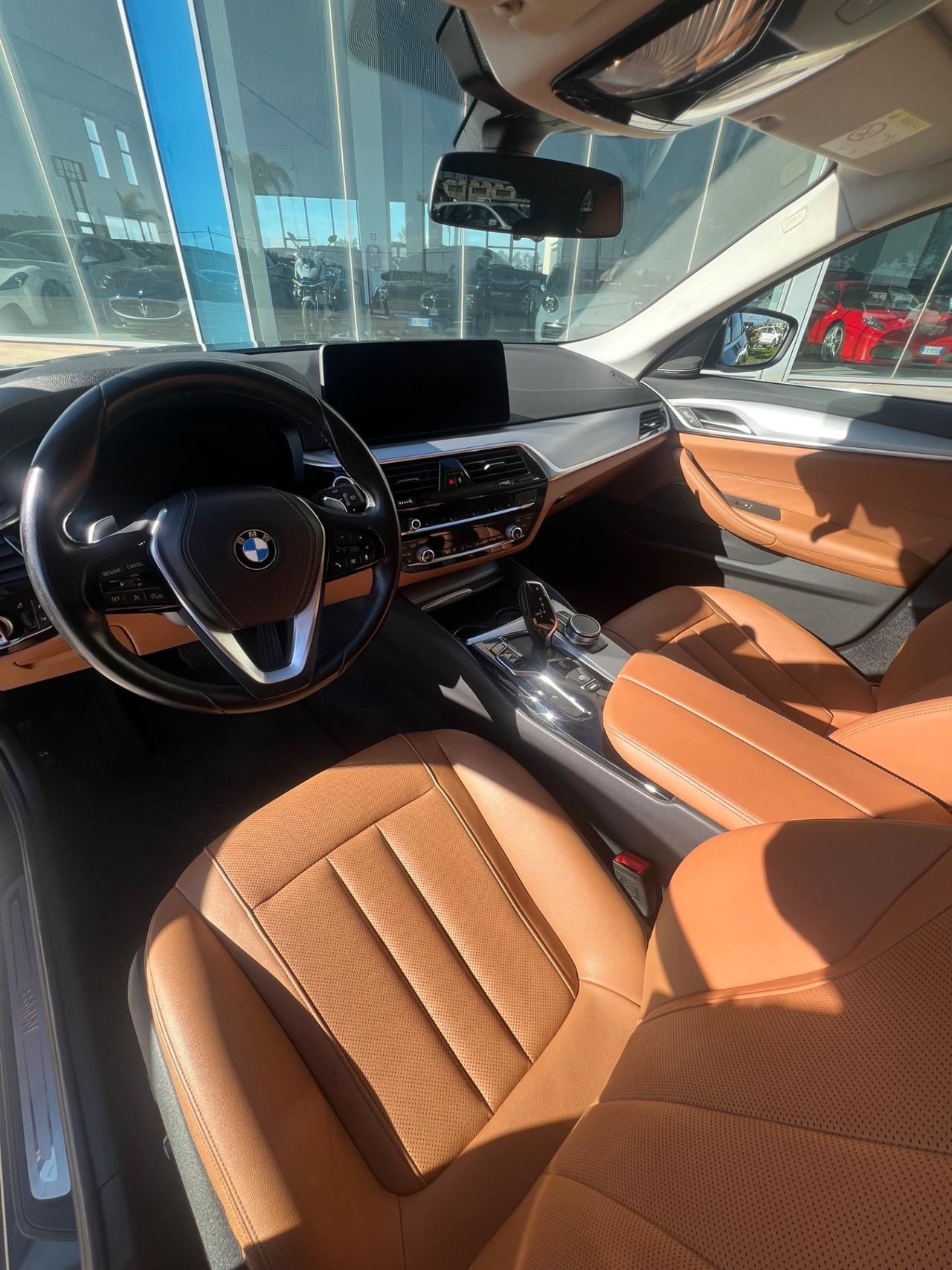 BMW 520 d xdrive Luxury offerta T-Stock prezzo imperdibile