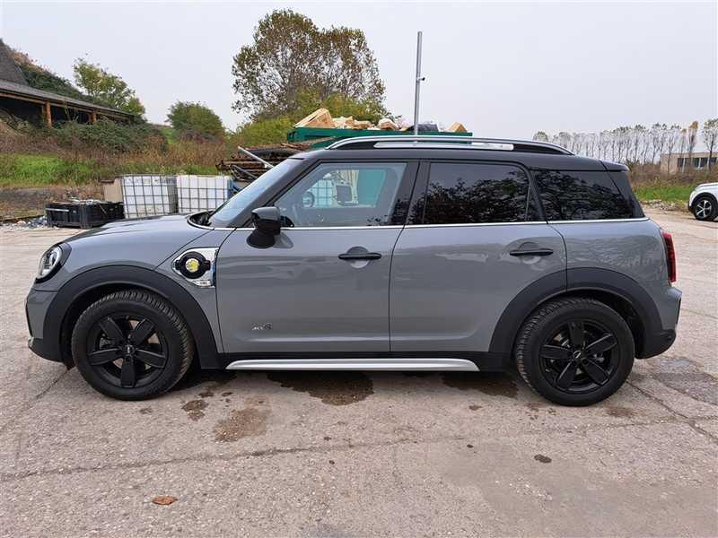 MINI COOPER SE COUNTRYMAN ALL4 Business autom.