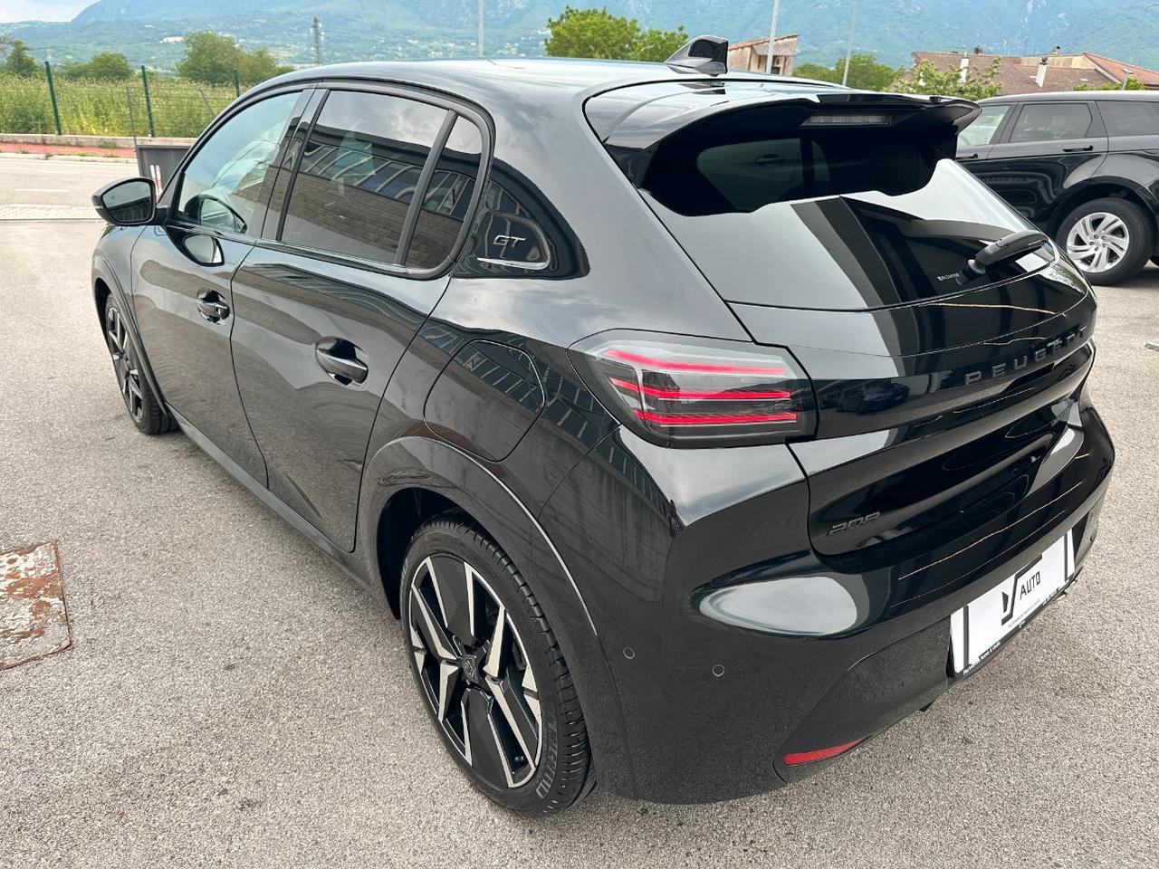 Peugeot 208 1.2 hybrid GT 145cv e-dcs 6