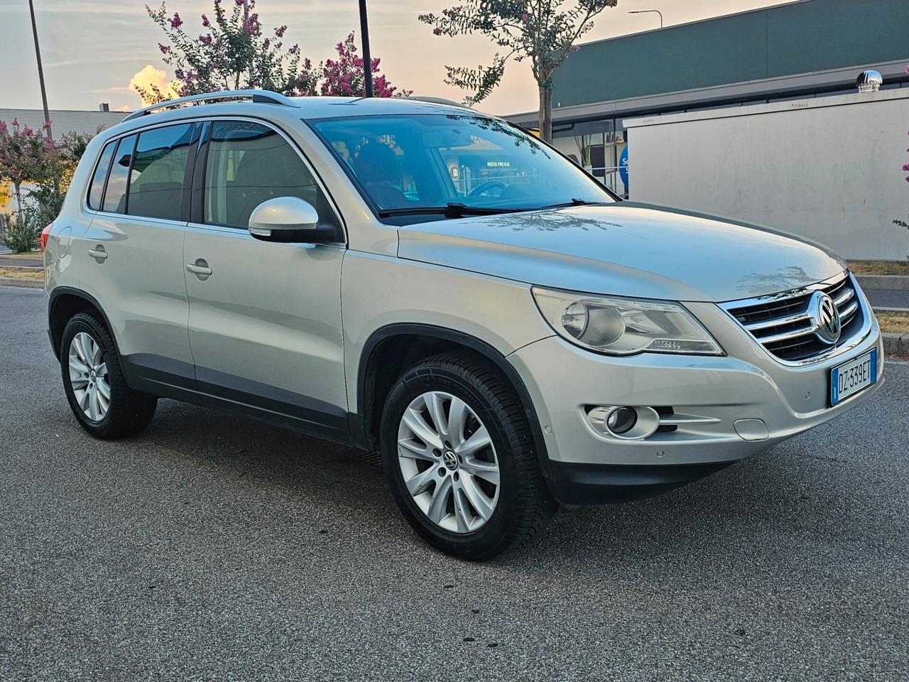 Volkswagen Tiguan 2.0 TDI DPF 4MOTION tiptronic Sport & Style
