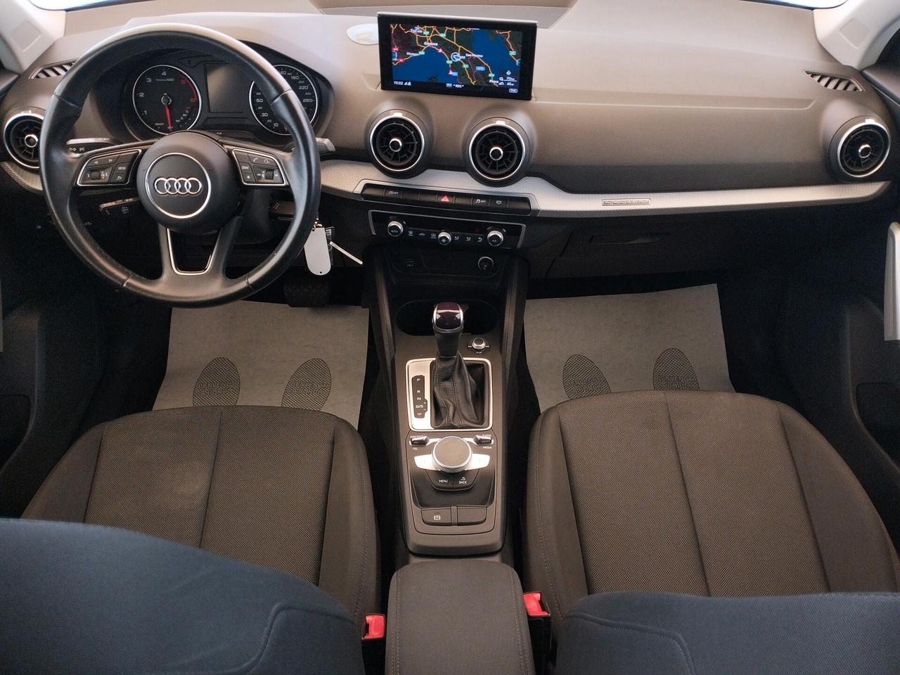 Audi Q2 35 TDI quattro S tronic Business