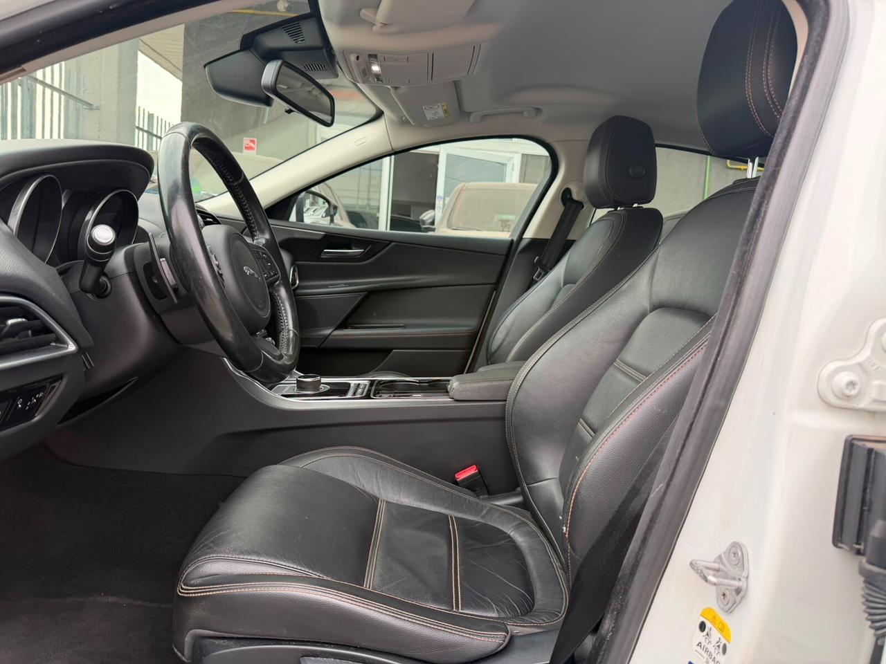 Jaguar XE XE 2.0d 180cv auto EURO 6