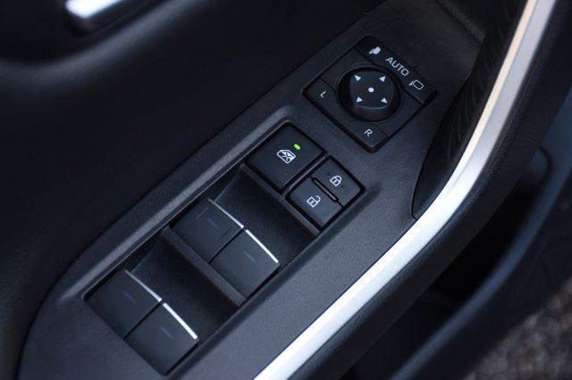 TOYOTA RAV 4 MY23 RAV4 2.5 HV (222CV) E-CVT AWD-i Business