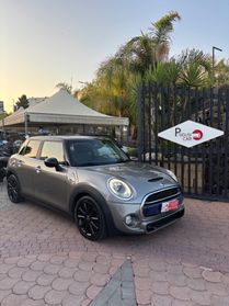 Mini 2.0 Cooper SD 170cv Business 5 porte 2018