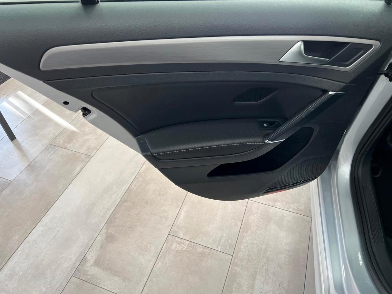 Volkswagen Golf 2.0 TDI 5p. Sport BlueMotion Technology