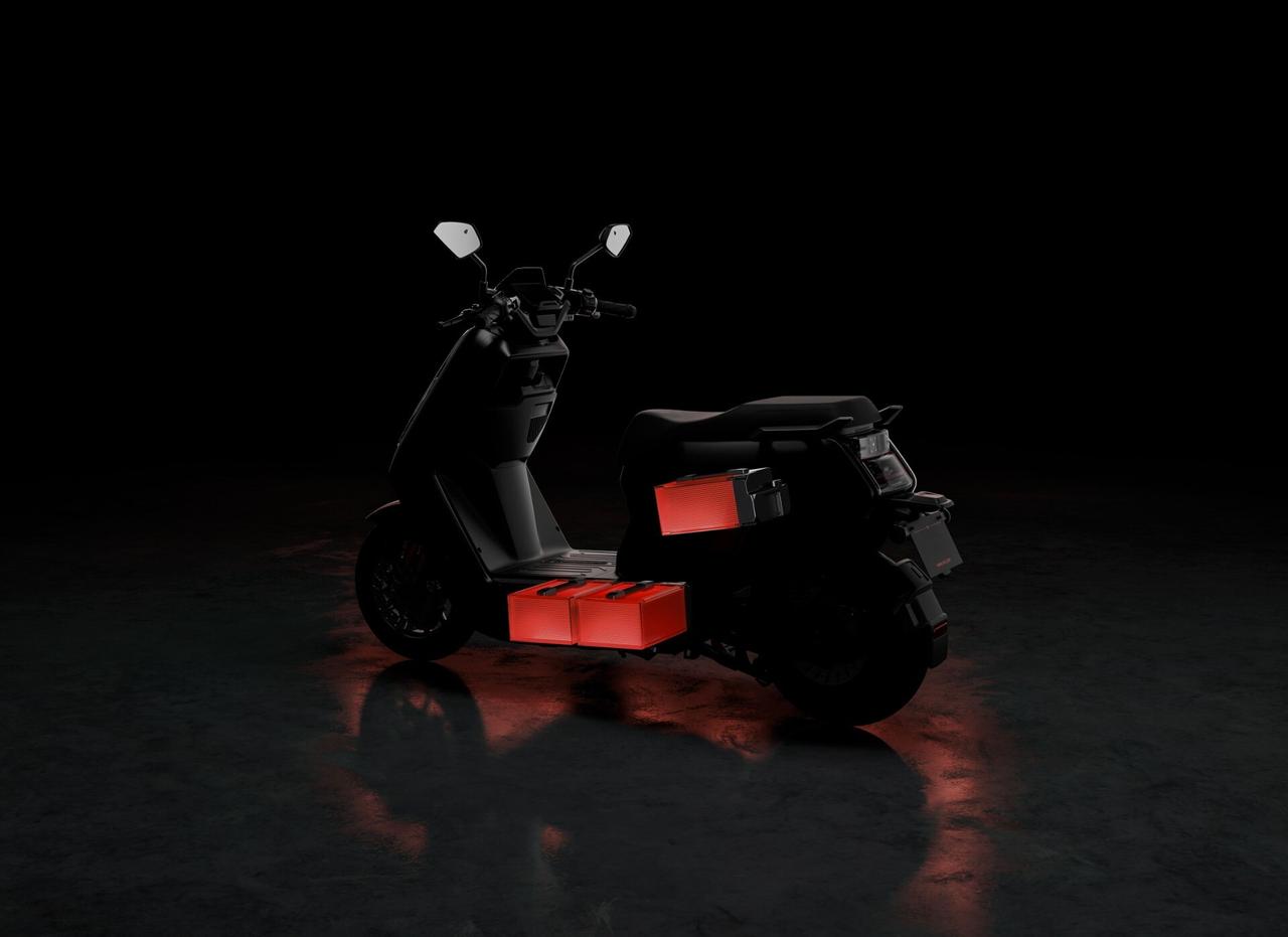 NIU NQiX 500 MY2026 – Radar, Navigazione, 100 km/h – Tripla Batteria