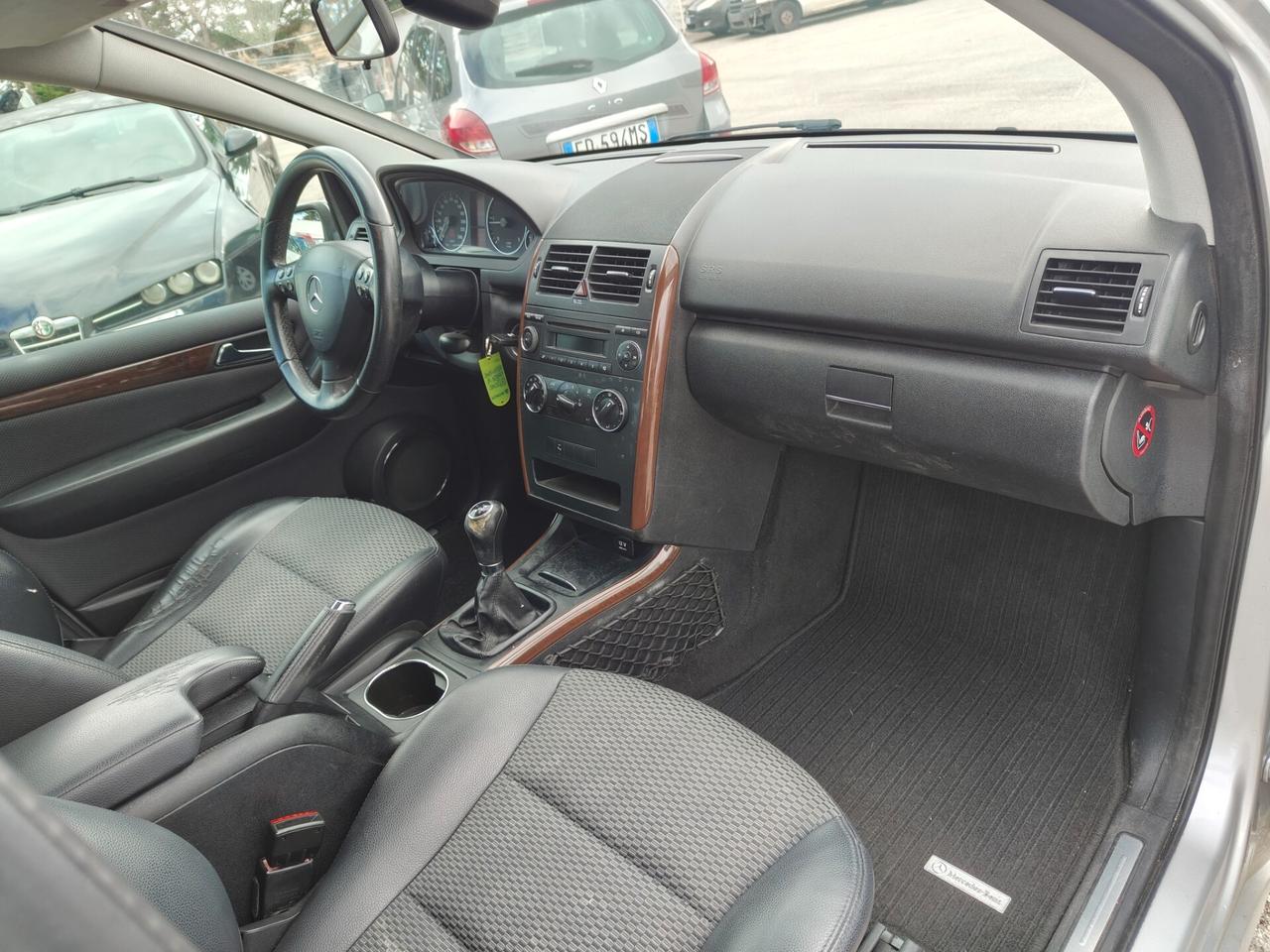 Mercedes A 160 CDI BlueEFFICIENCY Avantgarde