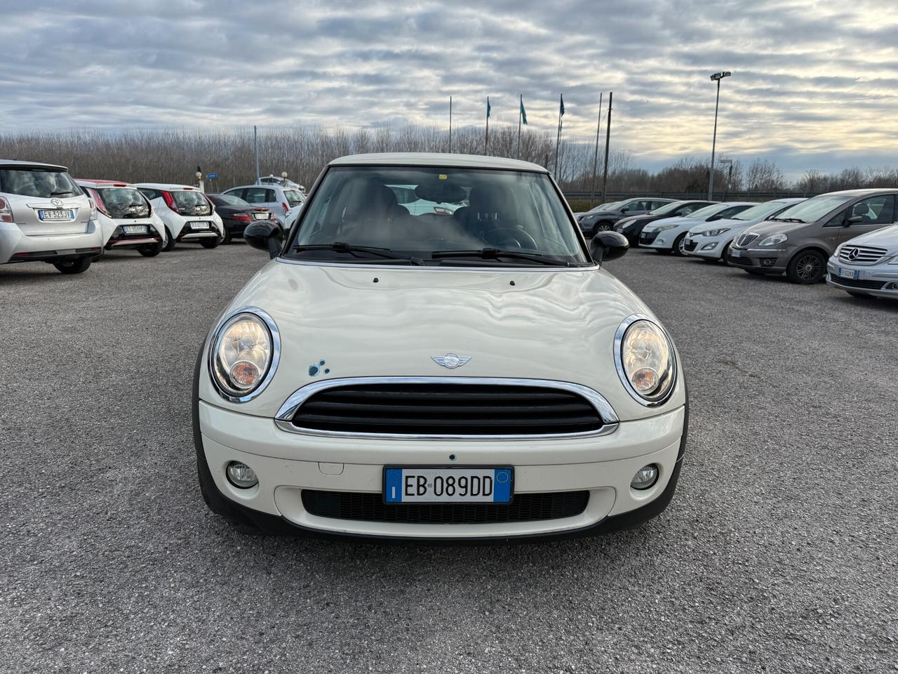 Mini 1.6 16V One (55kW)