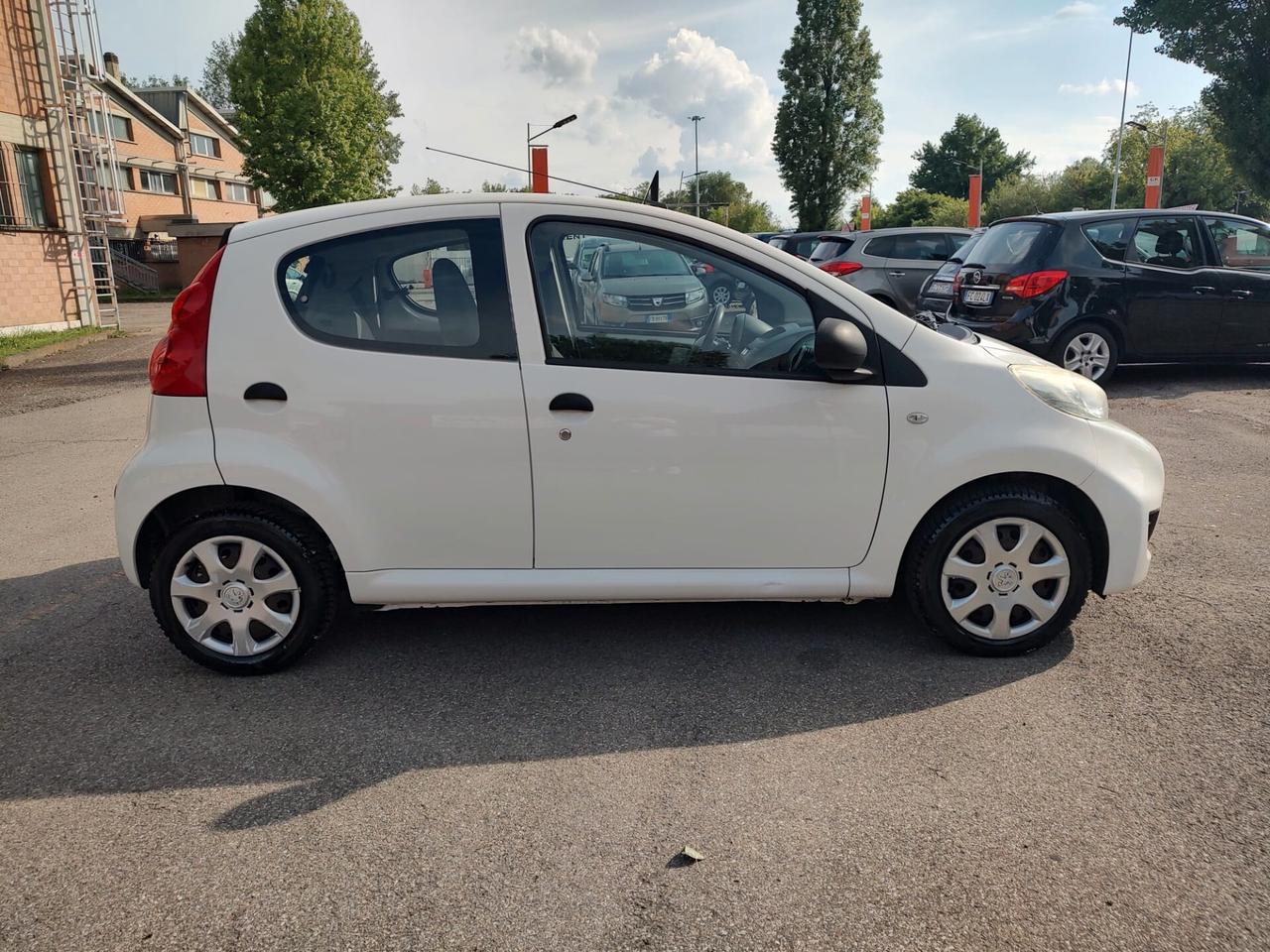 Peugeot 107 BENZINA, 5 PORTE, 1.0 12V ACCESS, 50 KW, 68CV, OK NEOPATENTATI, GARANZIA L.12 MESI