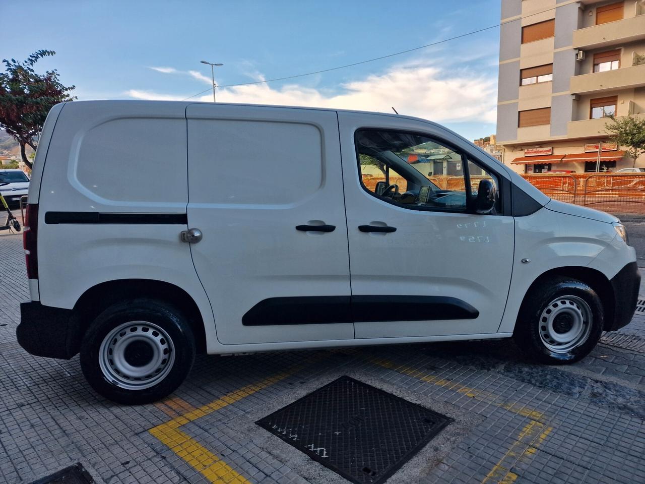 Citroen Berlingo BlueHDi 100 1.5 100 CV 2021 3 POSTI