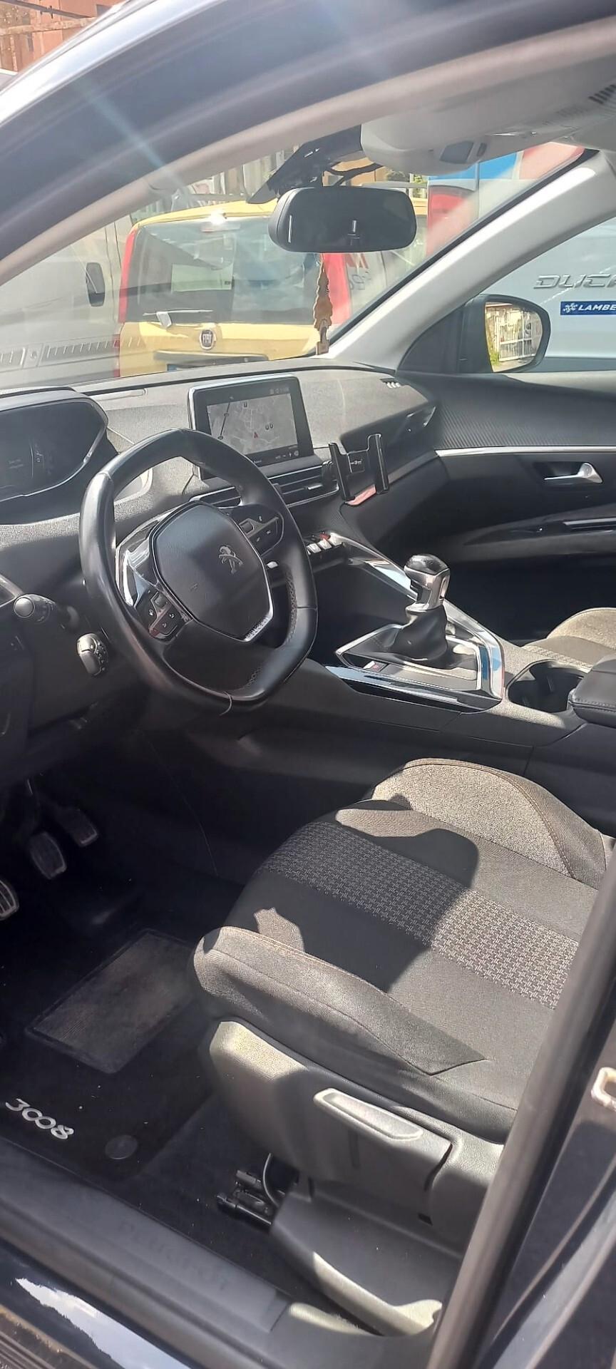 Peugeot 3008 BlueHDi 120 S&S Business
