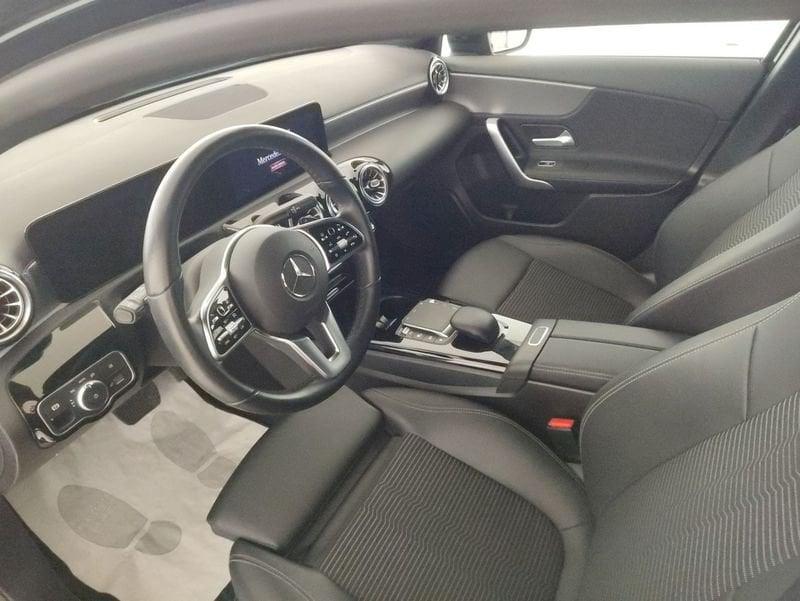 Mercedes-Benz Classe A A 180 d Sport Night edition auto