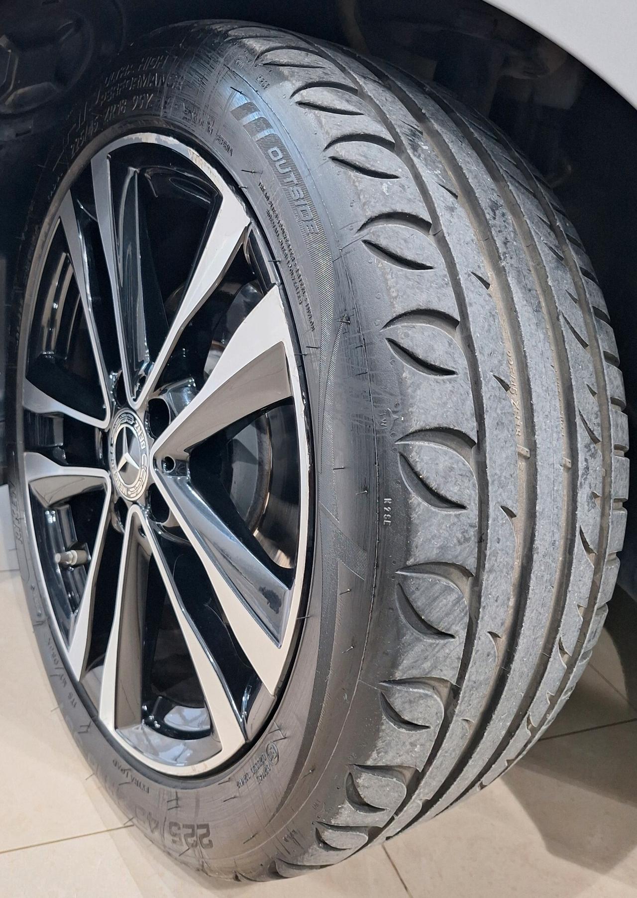 Mercedes B200d AutSportPlus 62.078 KM TettoPanoramico