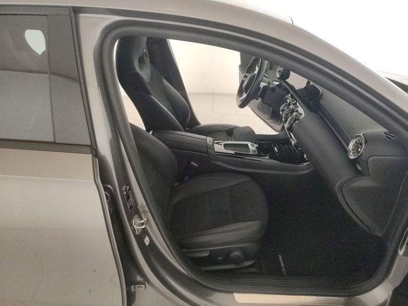 Mercedes-Benz Classe A A 180 d AMG Line Premium auto