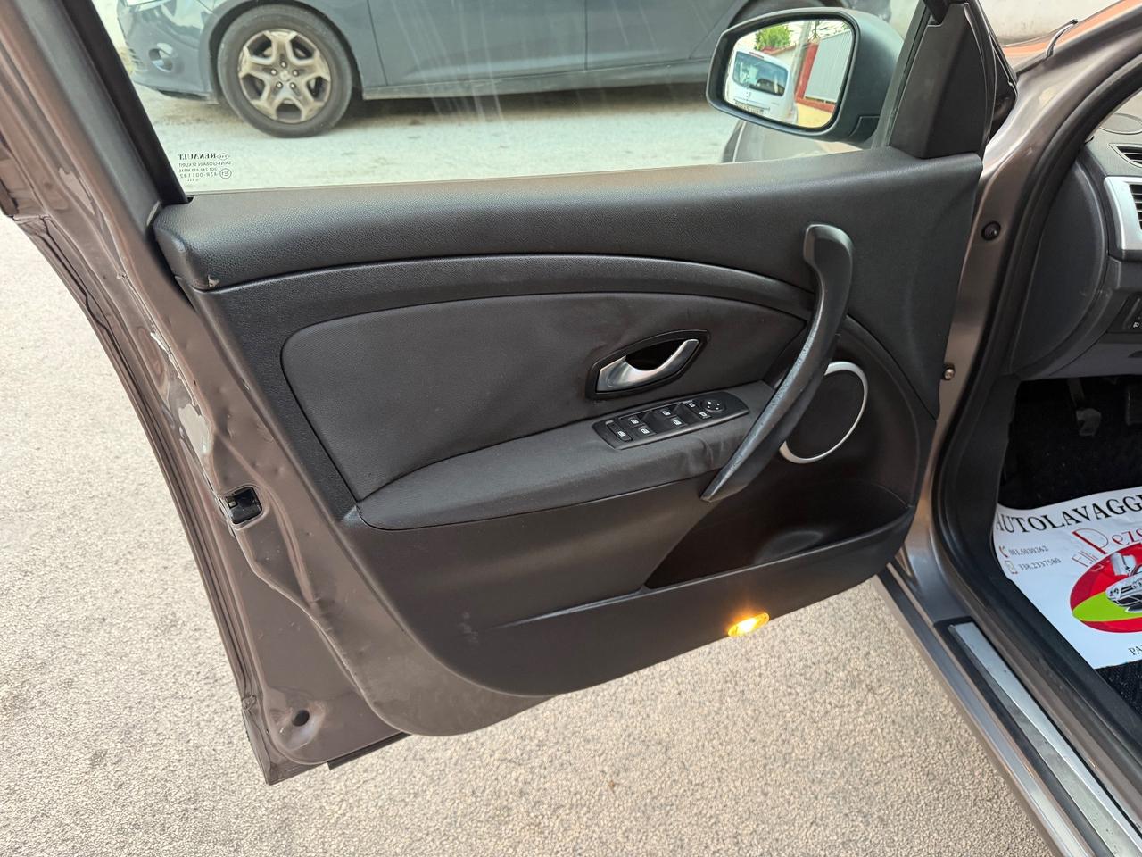 Renault Megane Mégane 1.5 dCi 110CV EDC SporTour Attractive