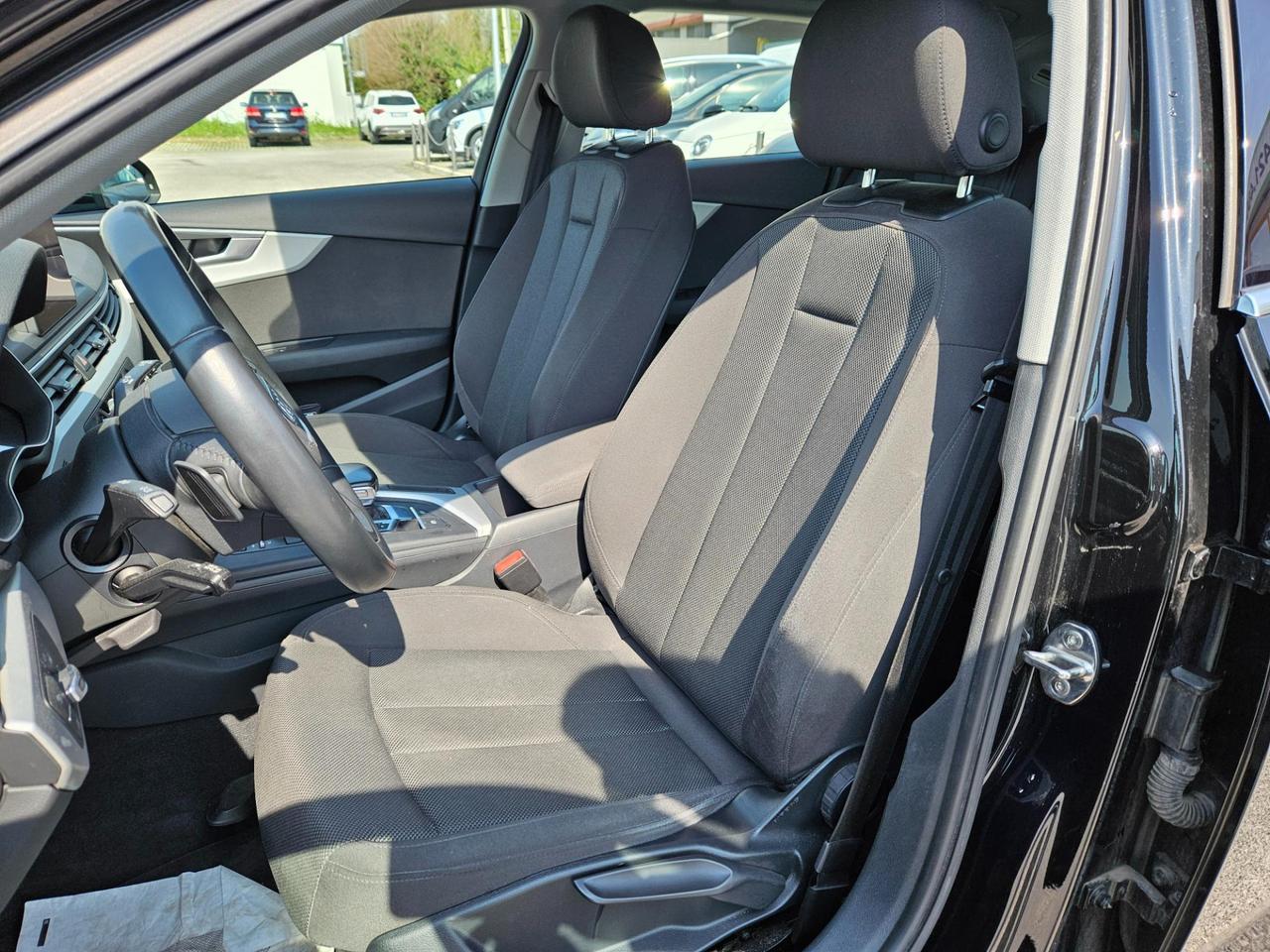 Audi A4 Avant 40 2.0 tdi 190cv s-tronic