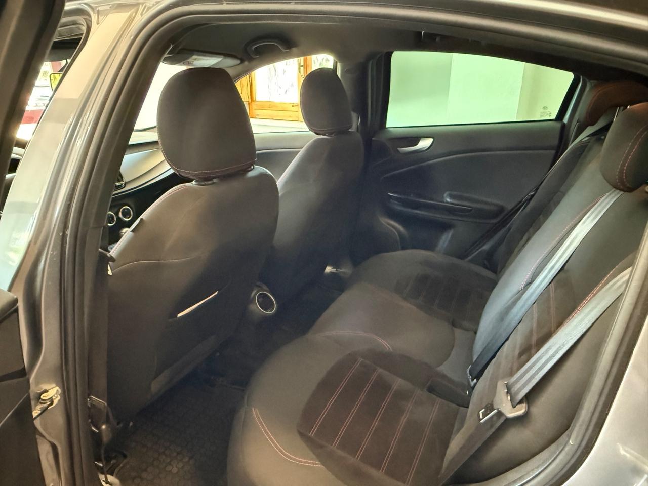 Alfa Romeo Giulietta 1.6 JTDm TCT 120 CV Sportiva
