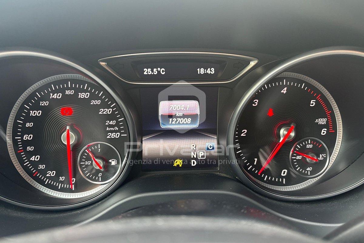 MERCEDES GLA 200 d Automatic Sport