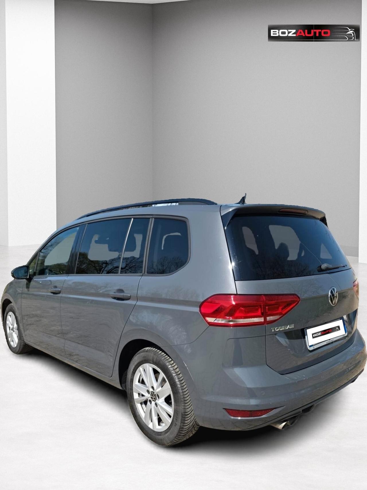 Volkswagen Touran 7 Posti 2.0 TDI 150 CV DSG Executive TAGLIANDI UFFICIALI