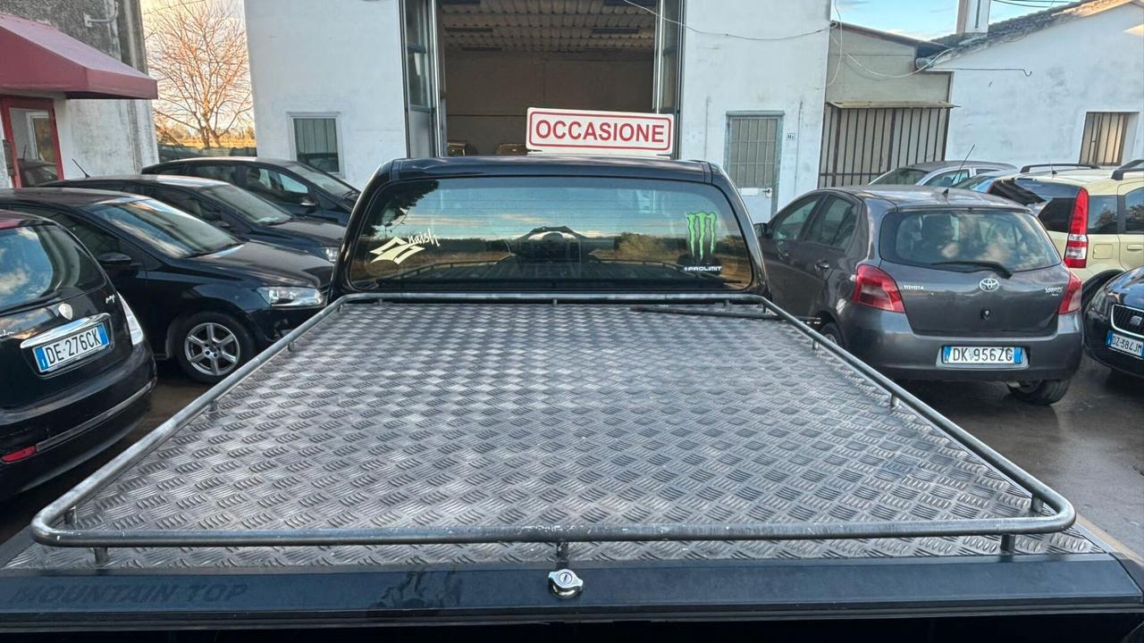 Nissan Navara 2.5 dCi 2 pikap