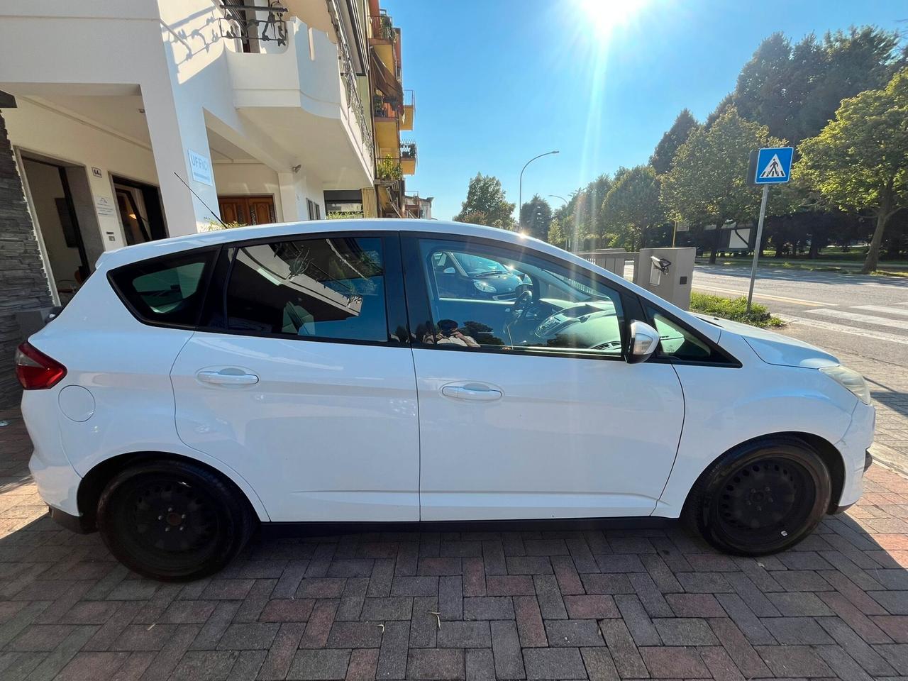 Ford C-Max 2.0 TDCi 115CV Powershift Titanium
