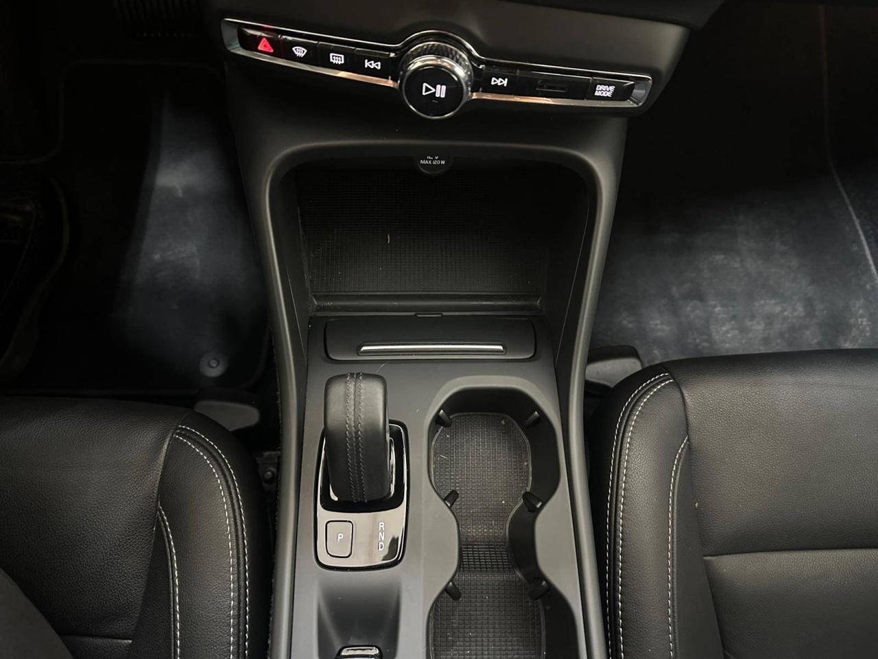 Volvo XC40 2.0 d4 Business Plus awd