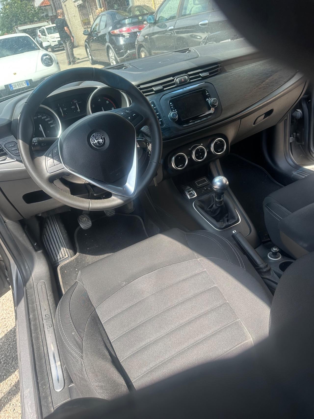 Alfa Romeo Giulietta 1.6 JTDm TCT 120 CV