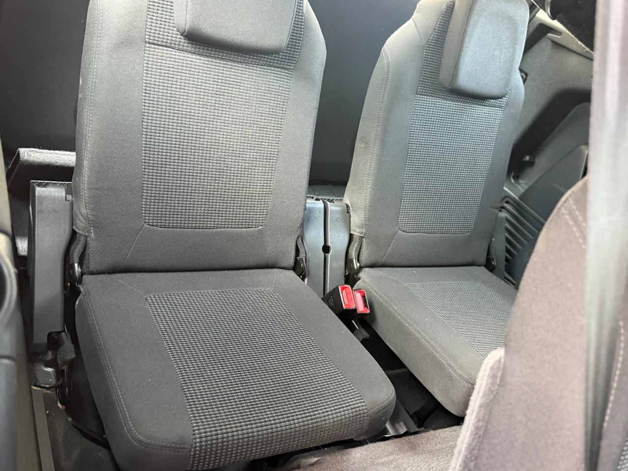 Peugeot 5008 1.6 HDi 112CV 7 posti 2013