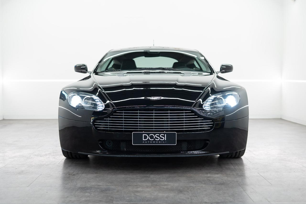 Aston Martin V8 Vantage Coupé--MANUALE--