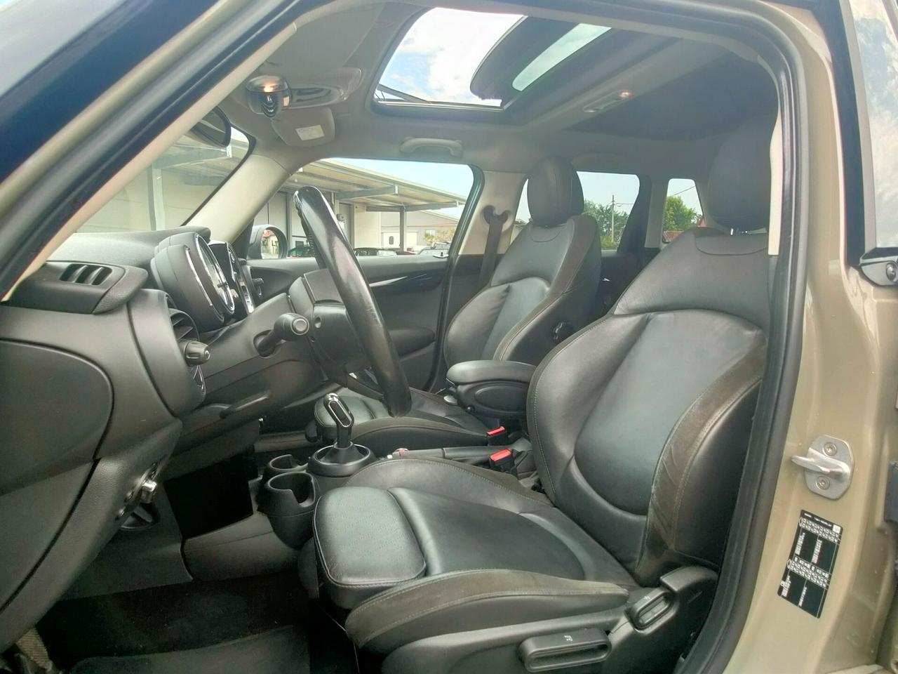 Mini 2.0 Cooper SD aut. Hype 5 porte FULL OPTIONAL