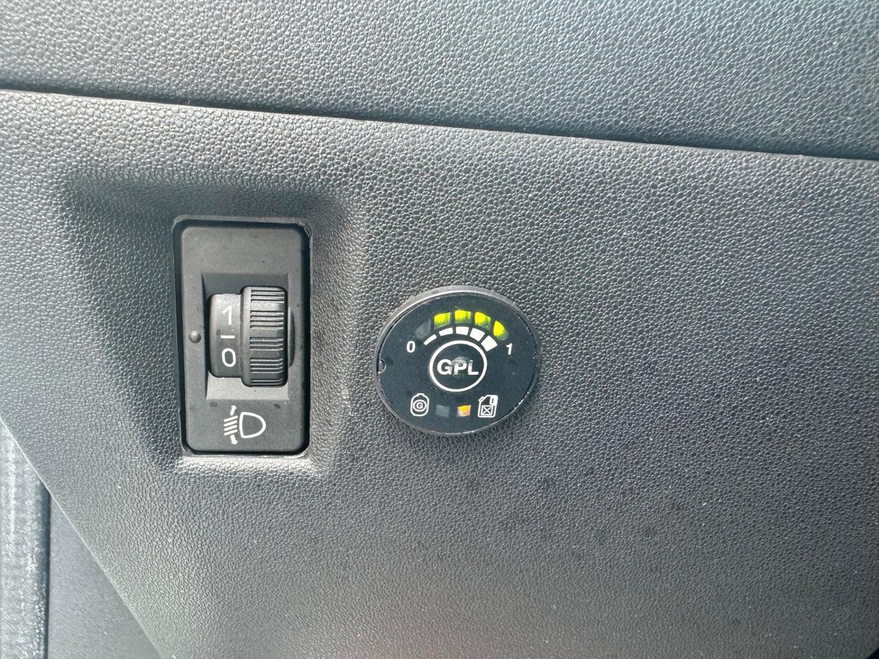 Citroen C3 Picasso 1.4 VTi 95 GPL airdream Seduction