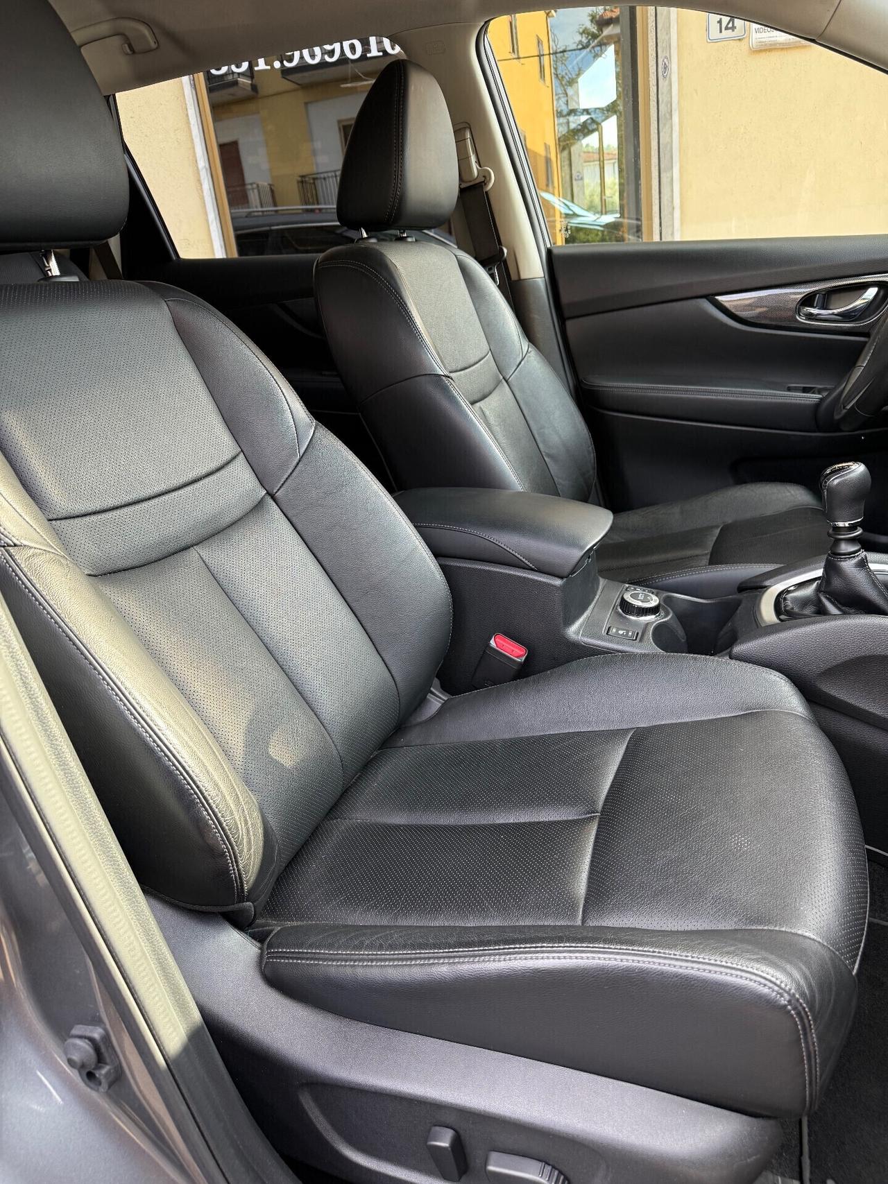 Nissan X-Trail 4WD FULL OPTIONAL.