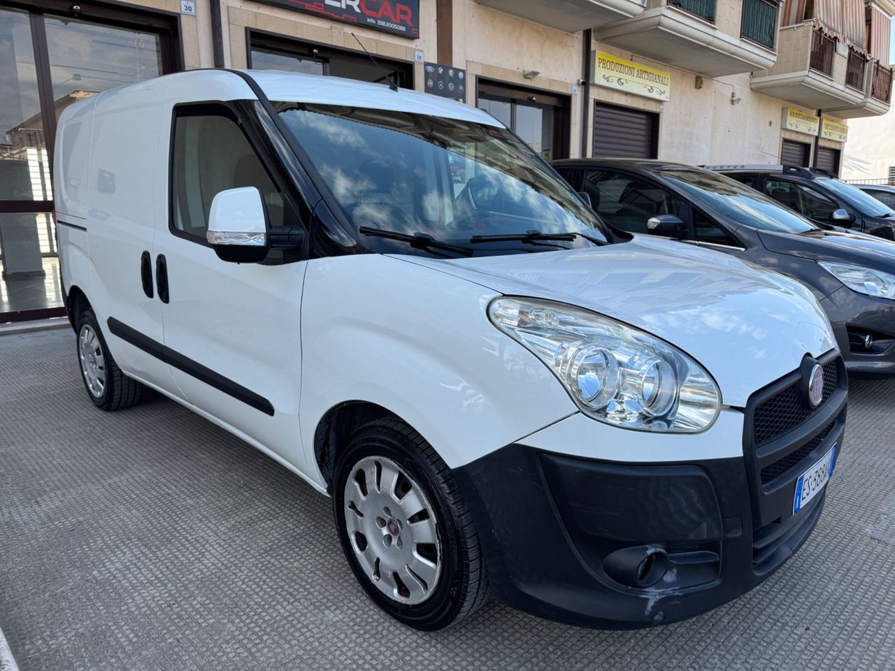 Fiat Doblo 2013 photo 2