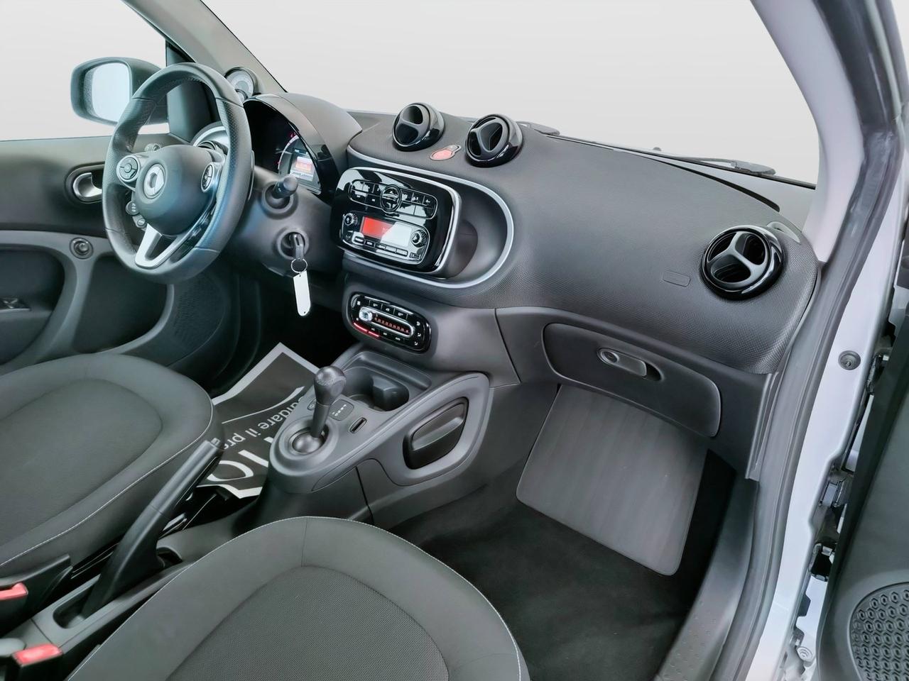 SMART Fortwo III 2015 - Fortwo 1.0 Passion 71cv twinamic my18