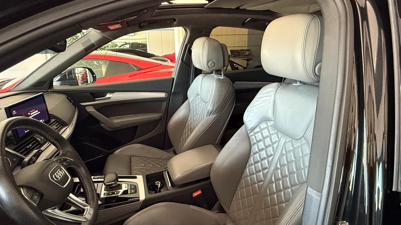 AUDI SQ5 SPORTBACK TETTO IDENTITY BLACK