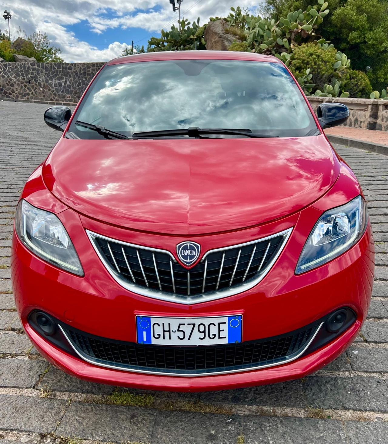 Lancia Ypsilon 1.0 FireFly 5 porte S&S Hybrid Silver Plus